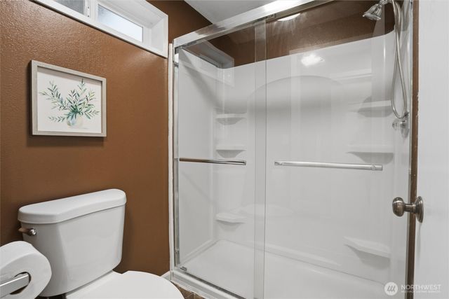 19855 Stavanger Loop NE, Poulsbo, WA 98370