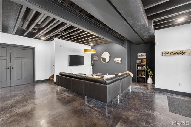 8104 Brickyard Hill Road, Worden, IL 62097