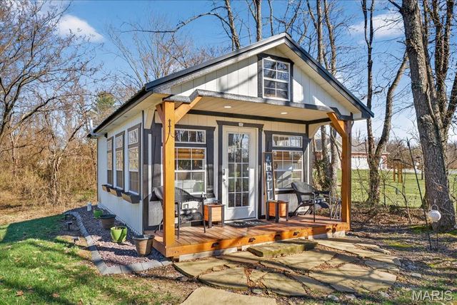 8104 Brickyard Hill Road, Worden, IL 62097