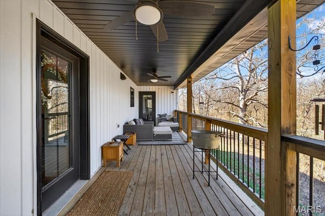 8104 Brickyard Hill Road, Worden, IL 62097