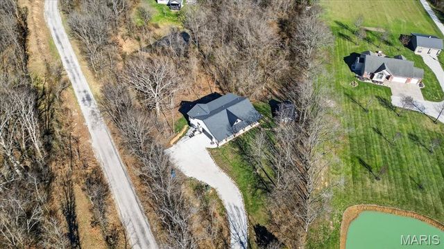 8104 Brickyard Hill Road, Worden, IL 62097