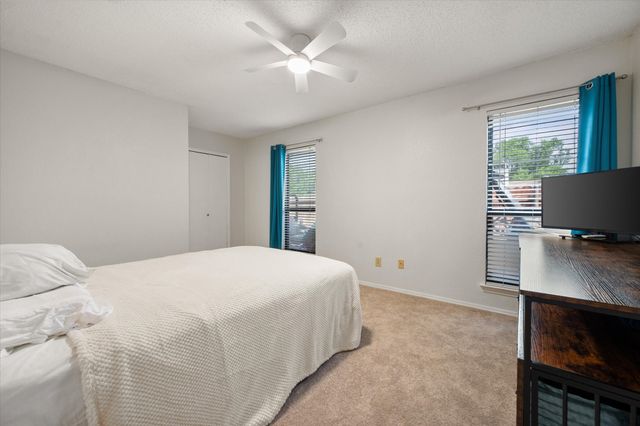 4212 Glen Pines Drive, Arlington, TX 76016