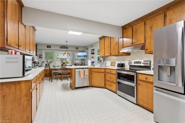 113 Wilderness RD, Hampton, VA 23669