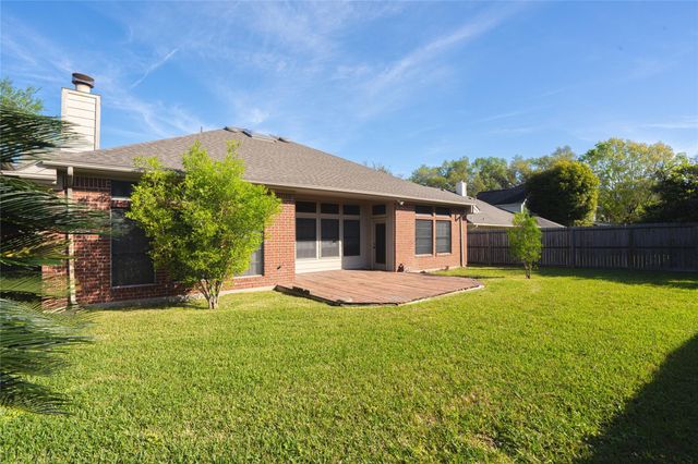 3133 Moonlit Lake Circle, League City, TX 77573