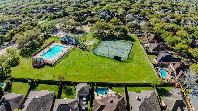 3133 Moonlit Lake Circle, League City, TX 77573