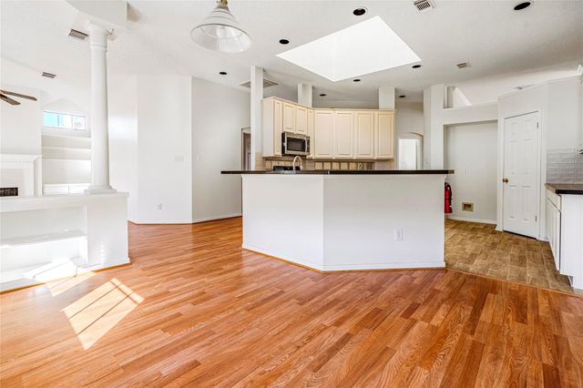 3133 Moonlit Lake Circle, League City, TX 77573