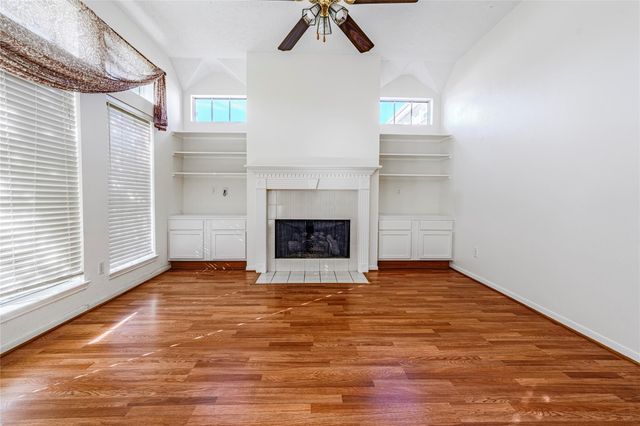 3133 Moonlit Lake Circle, League City, TX 77573