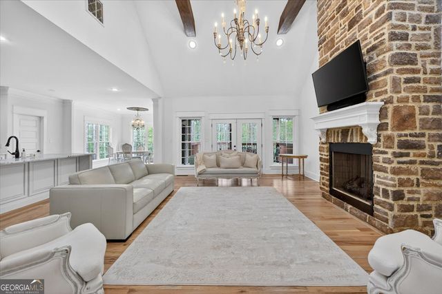 524 King Road, Forsyth, GA 31029