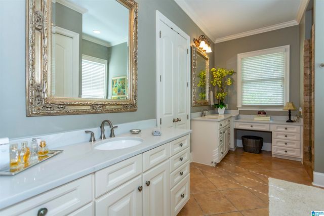 1572 WOODRIDGE PLACE, Vestavia Hills, AL 35216