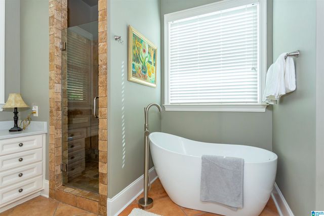 1572 WOODRIDGE PLACE, Vestavia Hills, AL 35216