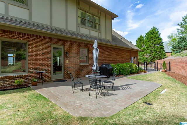 1572 WOODRIDGE PLACE, Vestavia Hills, AL 35216