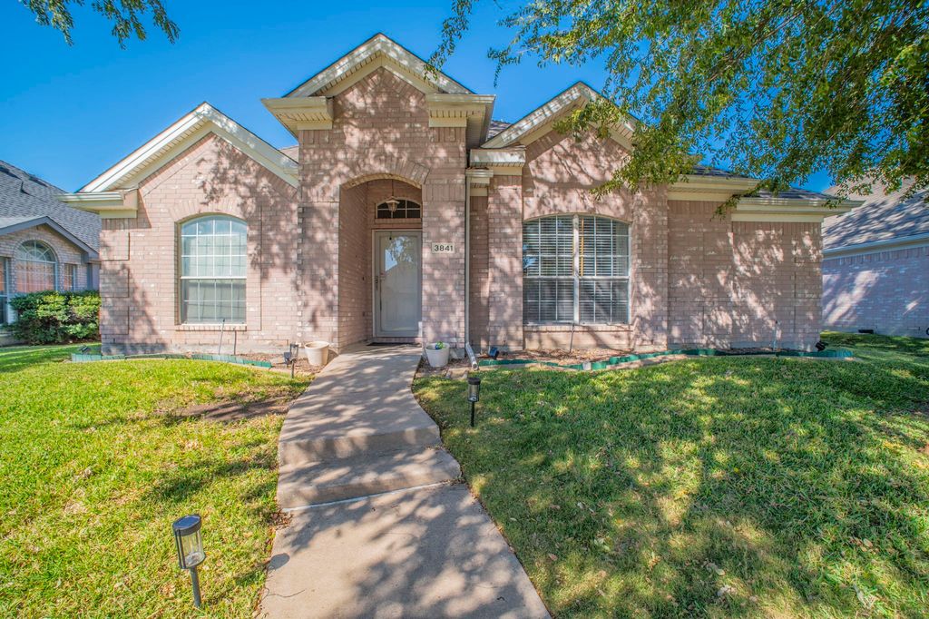 3841 Pine Valley Drive, Plano, TX 75025