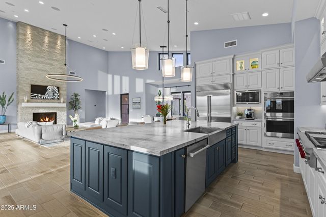 8316 E SAND FLOWER Drive, Scottsdale, AZ 85266