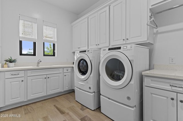 8316 E SAND FLOWER Drive, Scottsdale, AZ 85266