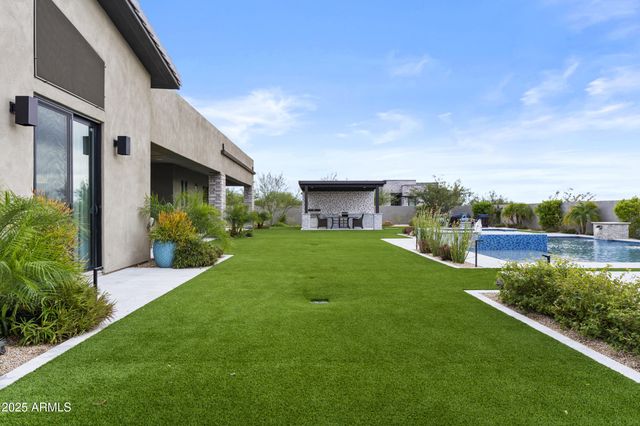 8316 E SAND FLOWER Drive, Scottsdale, AZ 85266