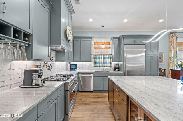 216 Coosaw Point Blvd, Beaufort, SC 29907