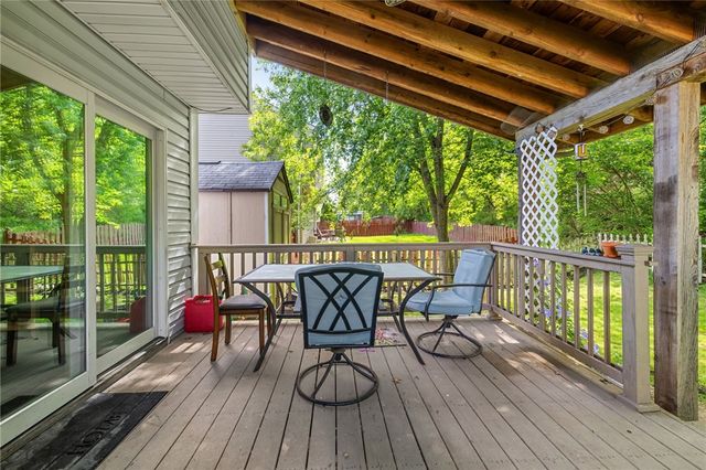 515 Cresthaven Dr, Plum Boro, PA 15239