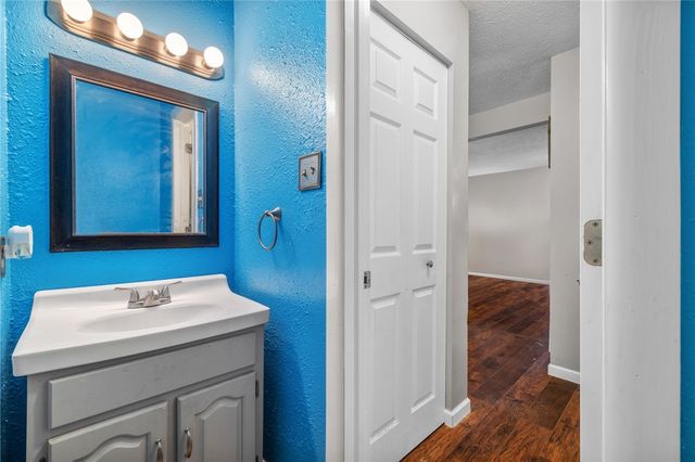 515 Cresthaven Dr, Plum Boro, PA 15239