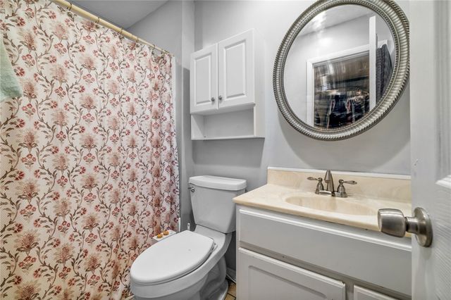 515 Cresthaven Dr, Plum Boro, PA 15239