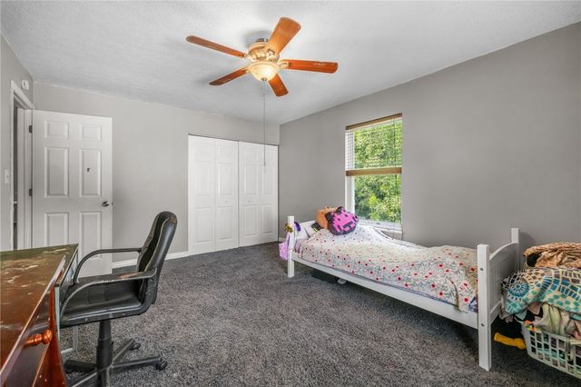 515 Cresthaven Dr, Plum Boro, PA 15239