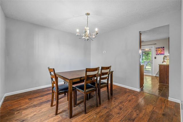 515 Cresthaven Dr, Plum Boro, PA 15239