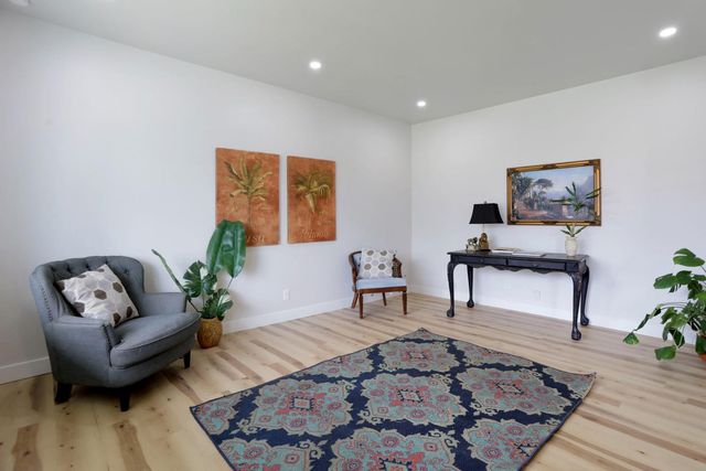 8734 Hermosa Ct, Stockton, CA 95210