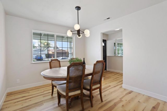 8734 Hermosa Ct, Stockton, CA 95210