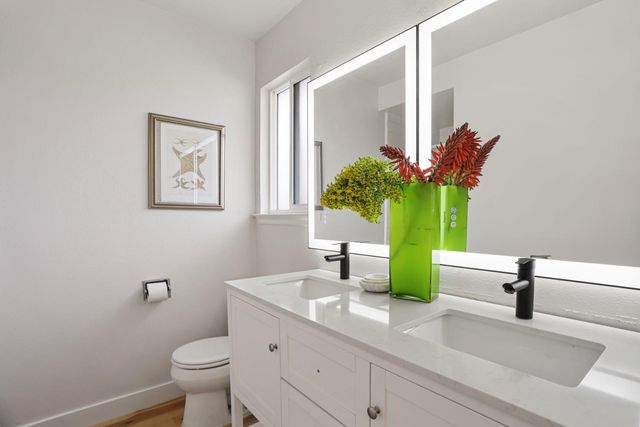 8734 Hermosa Ct, Stockton, CA 95210