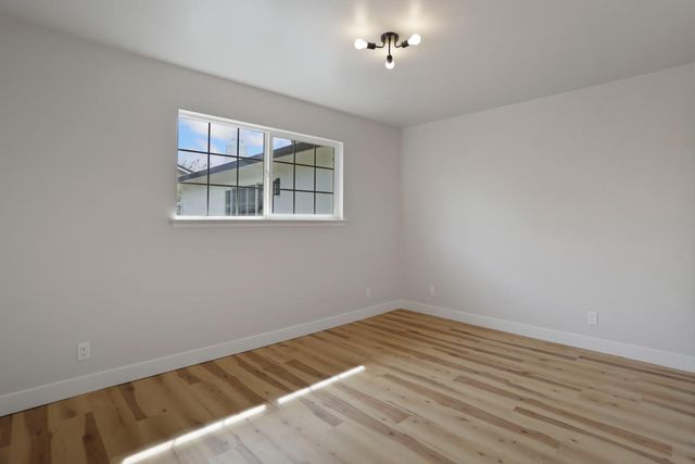 8734 Hermosa Ct, Stockton, CA 95210