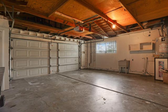 8734 Hermosa Ct, Stockton, CA 95210