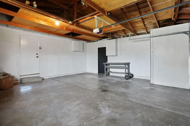 8734 Hermosa Ct, Stockton, CA 95210