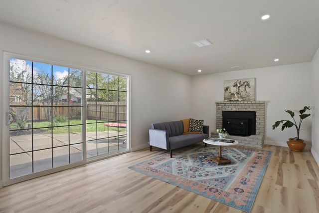 8734 Hermosa Ct, Stockton, CA 95210