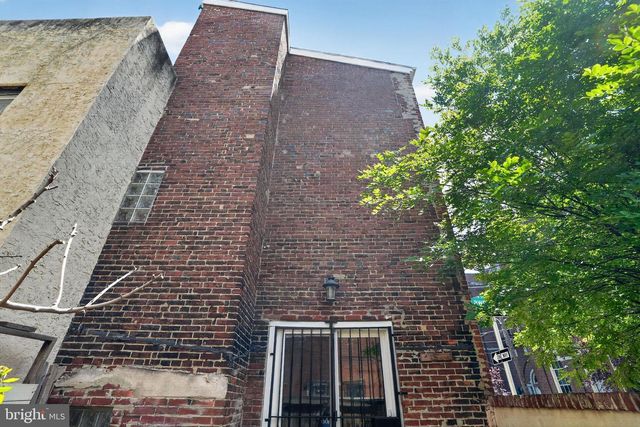 427 QUEEN ST, Philadelphia, PA 19147