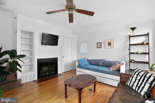 427 QUEEN ST, Philadelphia, PA 19147