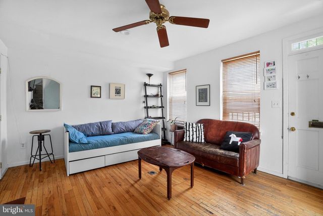427 QUEEN ST, Philadelphia, PA 19147