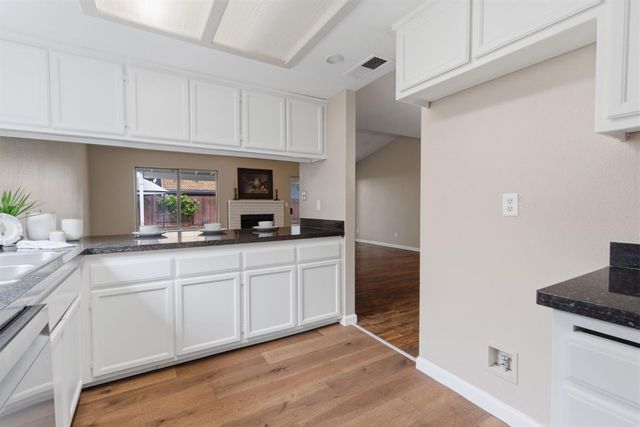 1521 January Dr, Modesto, CA 95358