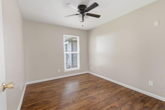 1521 January Dr, Modesto, CA 95358