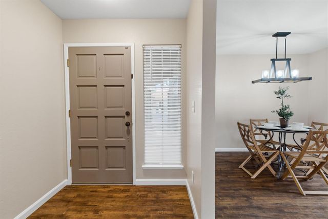 1521 January Dr, Modesto, CA 95358