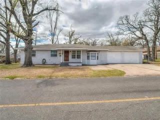 2901 N College Avenue, Bethany, OK 73008