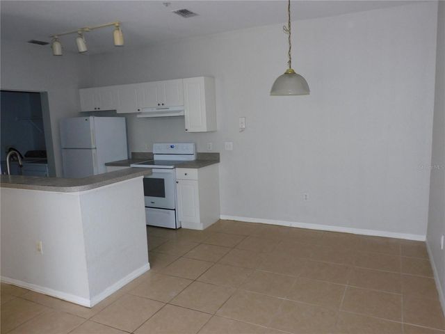 824 GRAND REGENCY POINT 102, Altamonte Springs, FL 32714