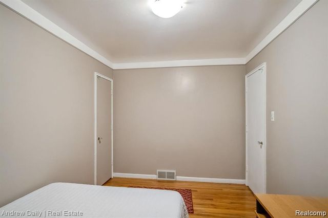 11141 Karen Street, Livonia, MI 48150
