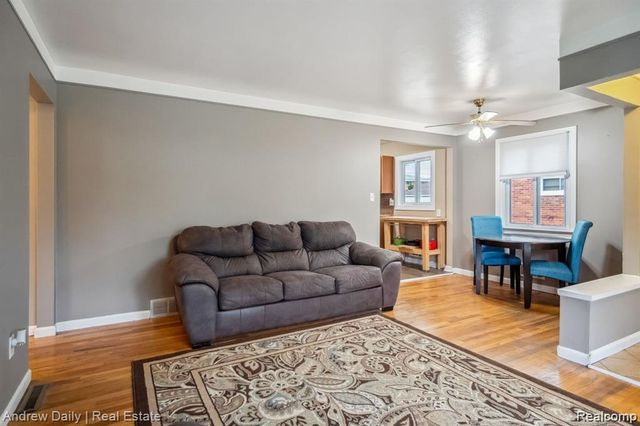 11141 Karen Street, Livonia, MI 48150