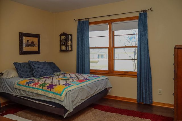 263 Byrnbrae St., Waterloo, IA 50701