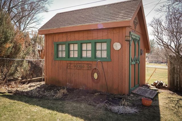 263 Byrnbrae St., Waterloo, IA 50701