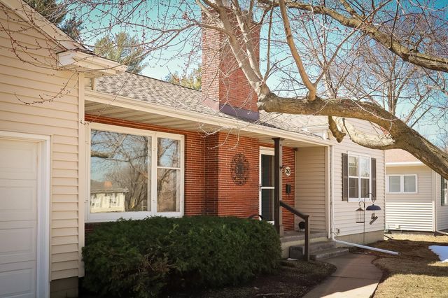 263 Byrnbrae St., Waterloo, IA 50701