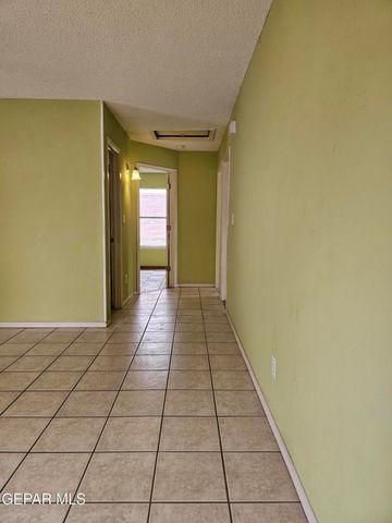 12175 Banner Hill Avenue, El Paso, TX 79936