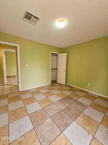 12175 Banner Hill Avenue, El Paso, TX 79936