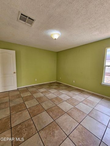 12175 Banner Hill Avenue, El Paso, TX 79936