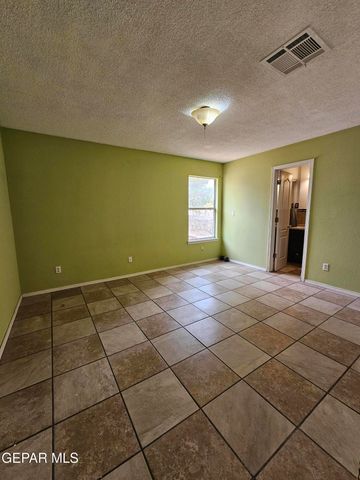 12175 Banner Hill Avenue, El Paso, TX 79936