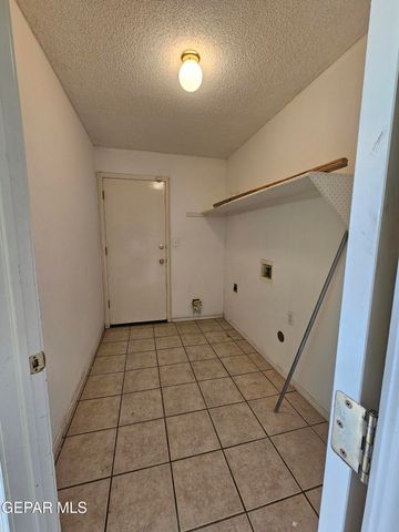 12175 Banner Hill Avenue, El Paso, TX 79936